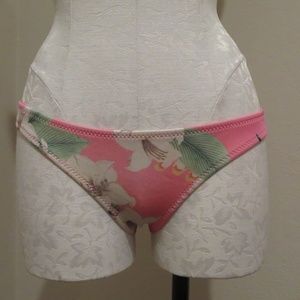 Triangl Swimwear Confetti Garden Pink posie bikini